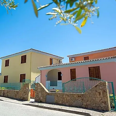 Idyllic Cala Viola Sleeps 2 3* Cala Liberotto