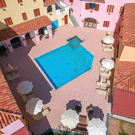 Idyllic Cala Viola Sleeps 2 칼라리베로토