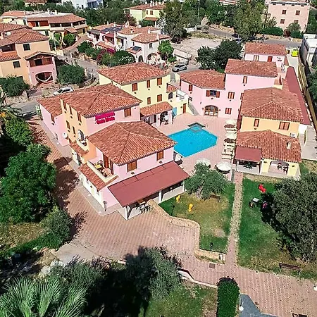 Idyllic Cala Viola Sleeps 2 칼라리베로토
