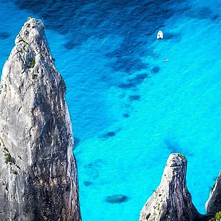 호텔 Idyllic Cala Viola Sleeps 2 3*