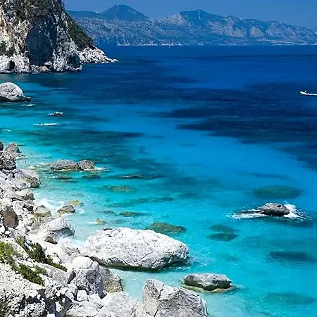 Idyllic Cala Viola Sleeps 2 Hotel 3*